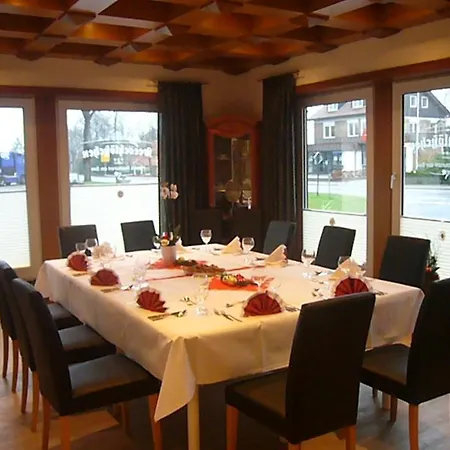 & Restaurant Seeschlosschen 4*