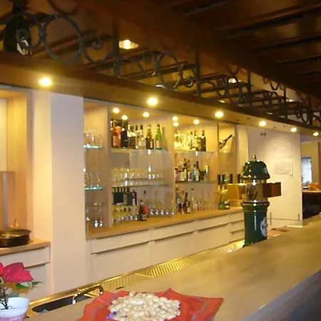 & Restaurant Seeschlosschen Hotel Lembruch