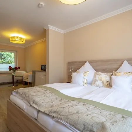 & Restaurant Seeschlosschen Hotel 4*